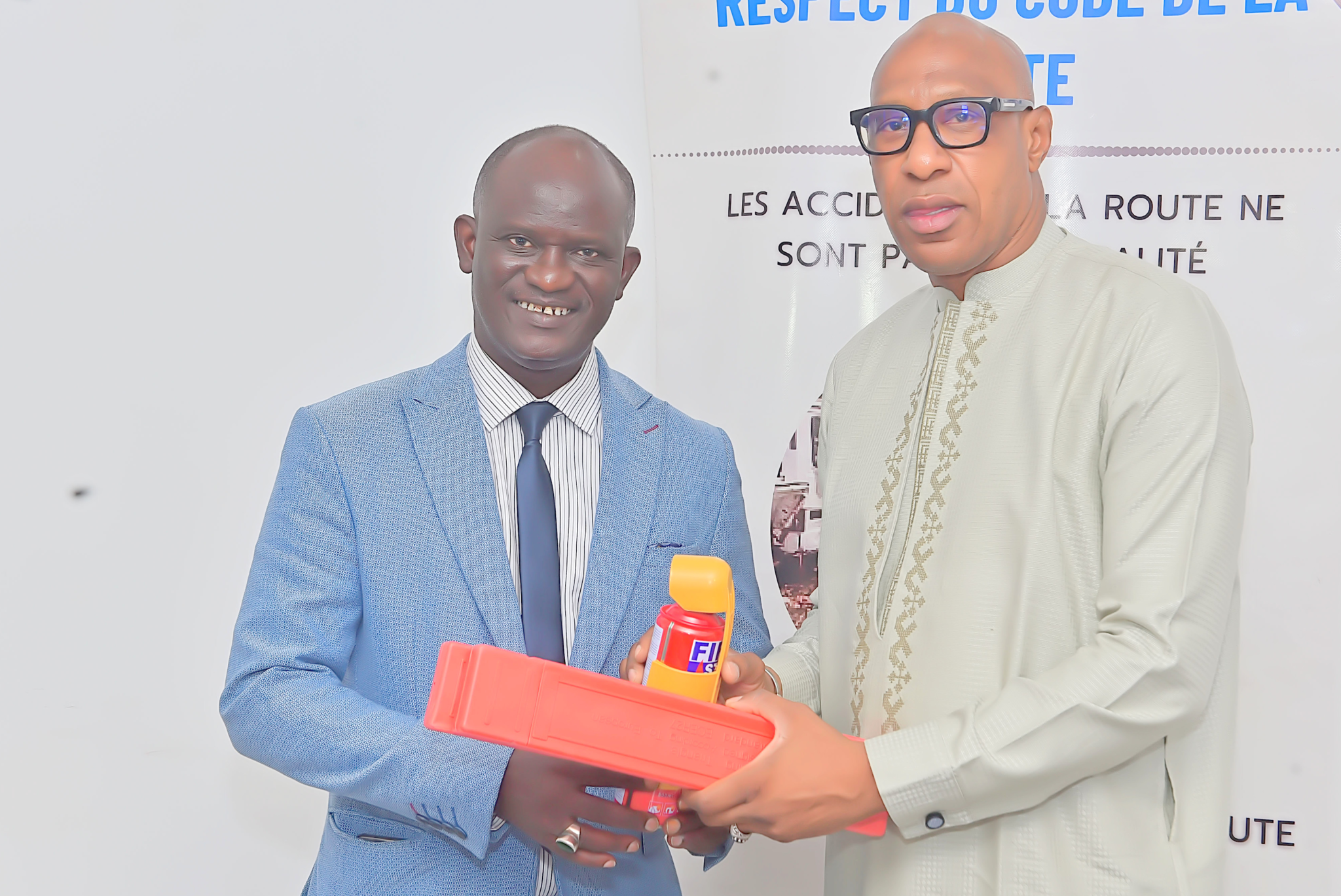 Dr Cheikh Dieng, Directeur général du FERA, en visite auprès des structures bénéficiaires